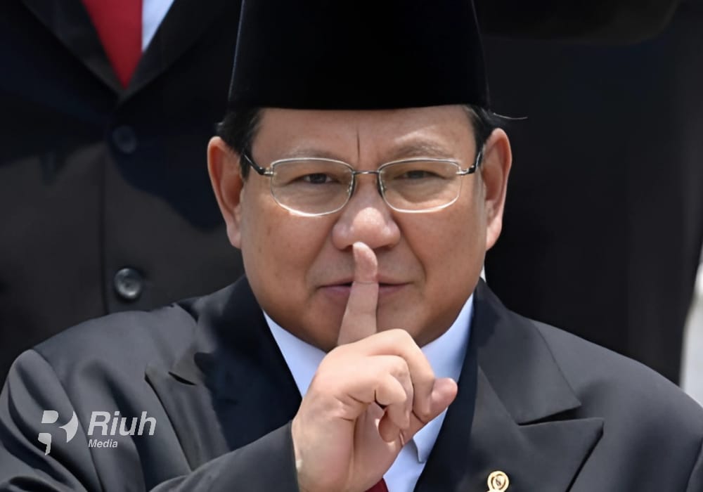 Presiden Prabowo Subianto mengeluarkan Instruksi Presiden (Inpres) Nomor 1 Tahun 2025, yang memerintahkan pemangkasan anggaran besar-besaran di hampir semua kementerian dan lembaga pemangkasan mencapai Rp 360 triliun.